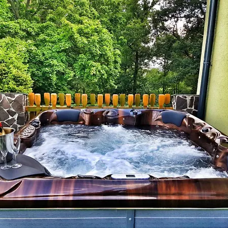 Forrest Hotel 3*
